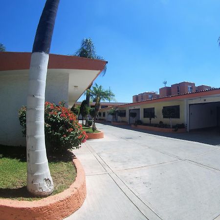 Auto Hotel Niza Tlaquepaque Екстер'єр фото